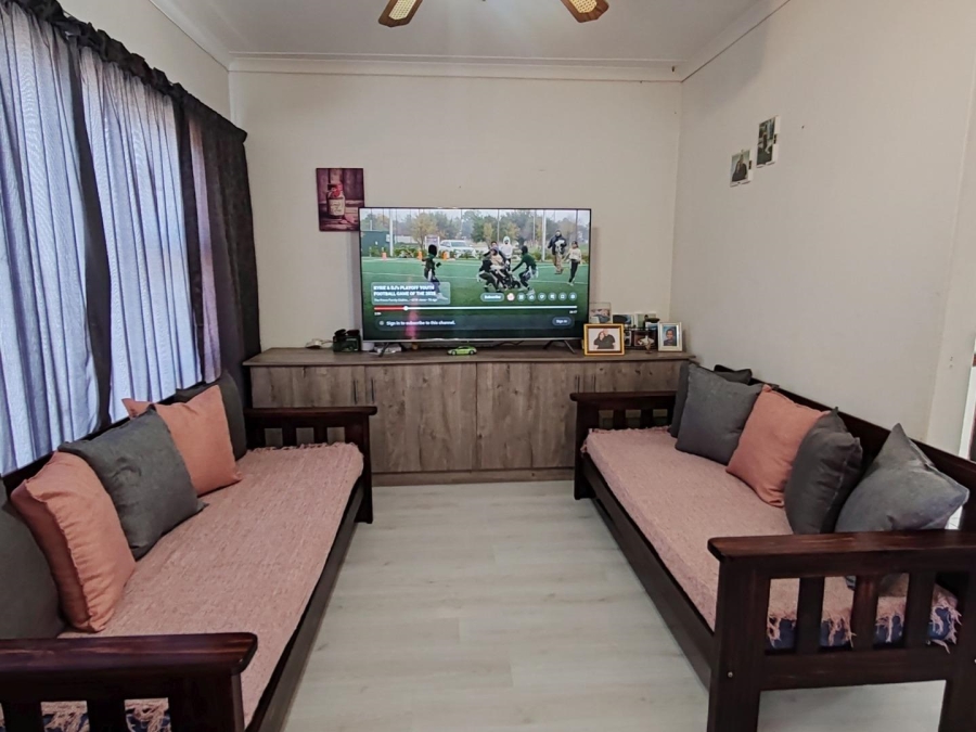 2 Bedroom Property for Sale in Riversdale Western Cape
